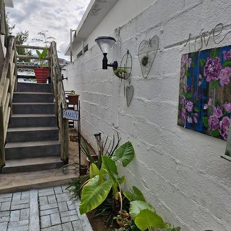 Chez Jess Apartment Кап Малюро Екстериор снимка